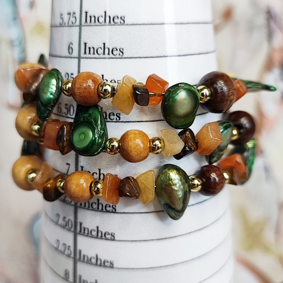 Stone Shell Wood Beaded Memory Wire Bracelet Gold Tone Mother Nature Organic EUC - Picture 3 of 7